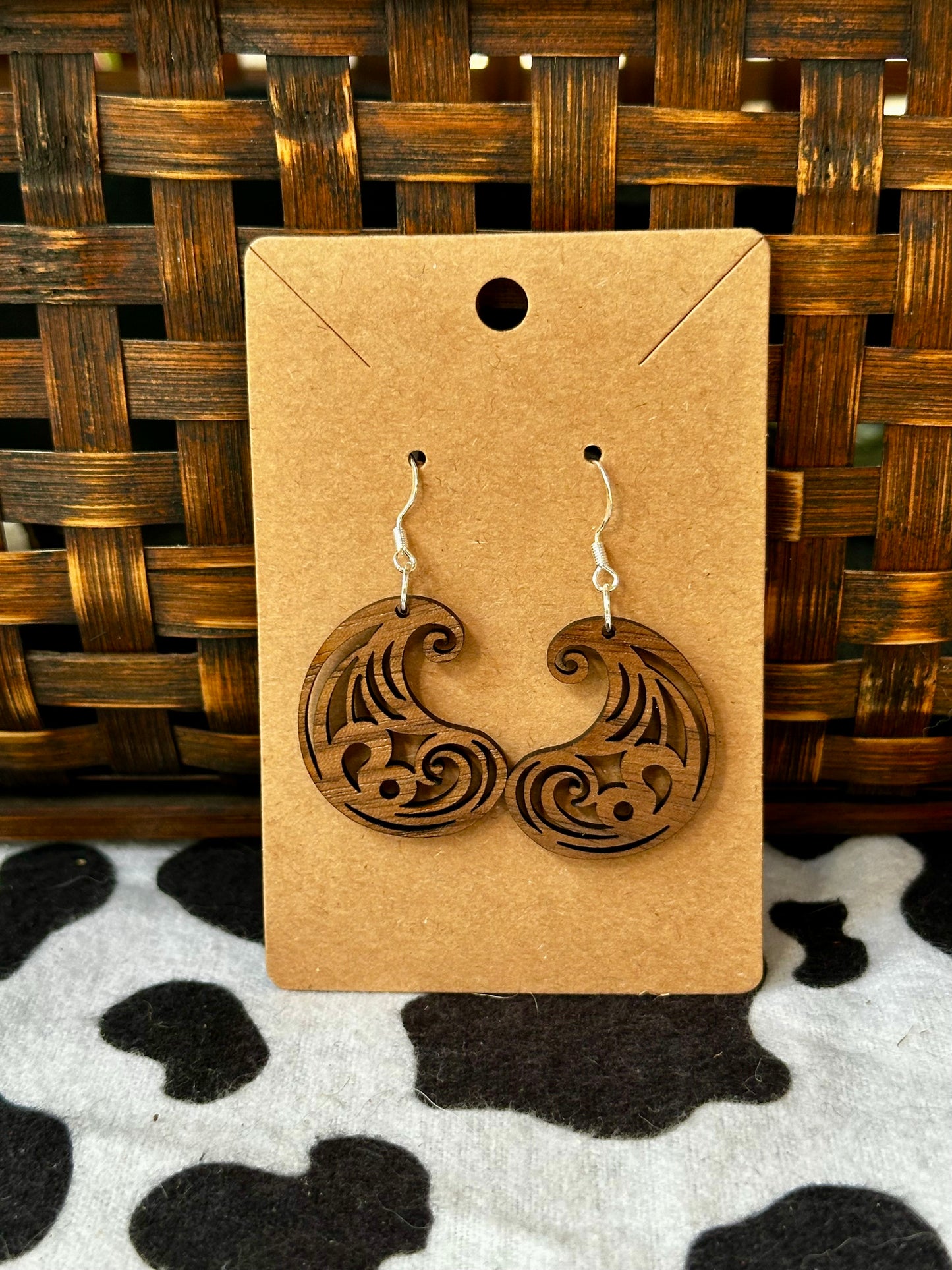 Decorative Wave Dangle