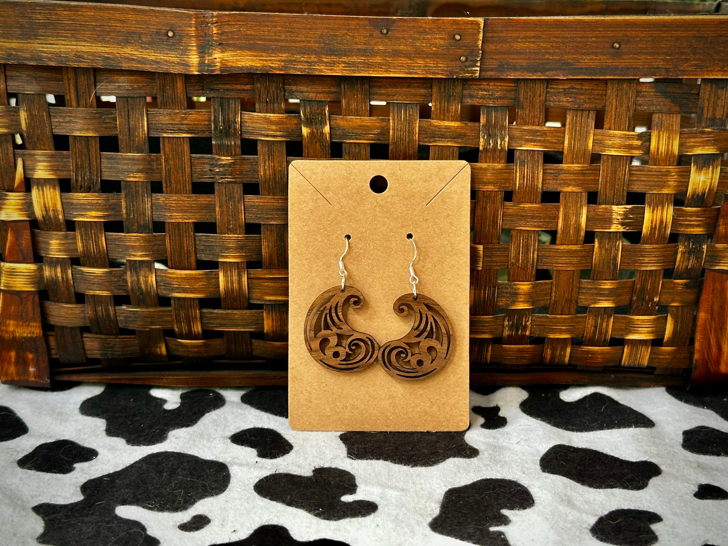 Decorative Wave Dangle