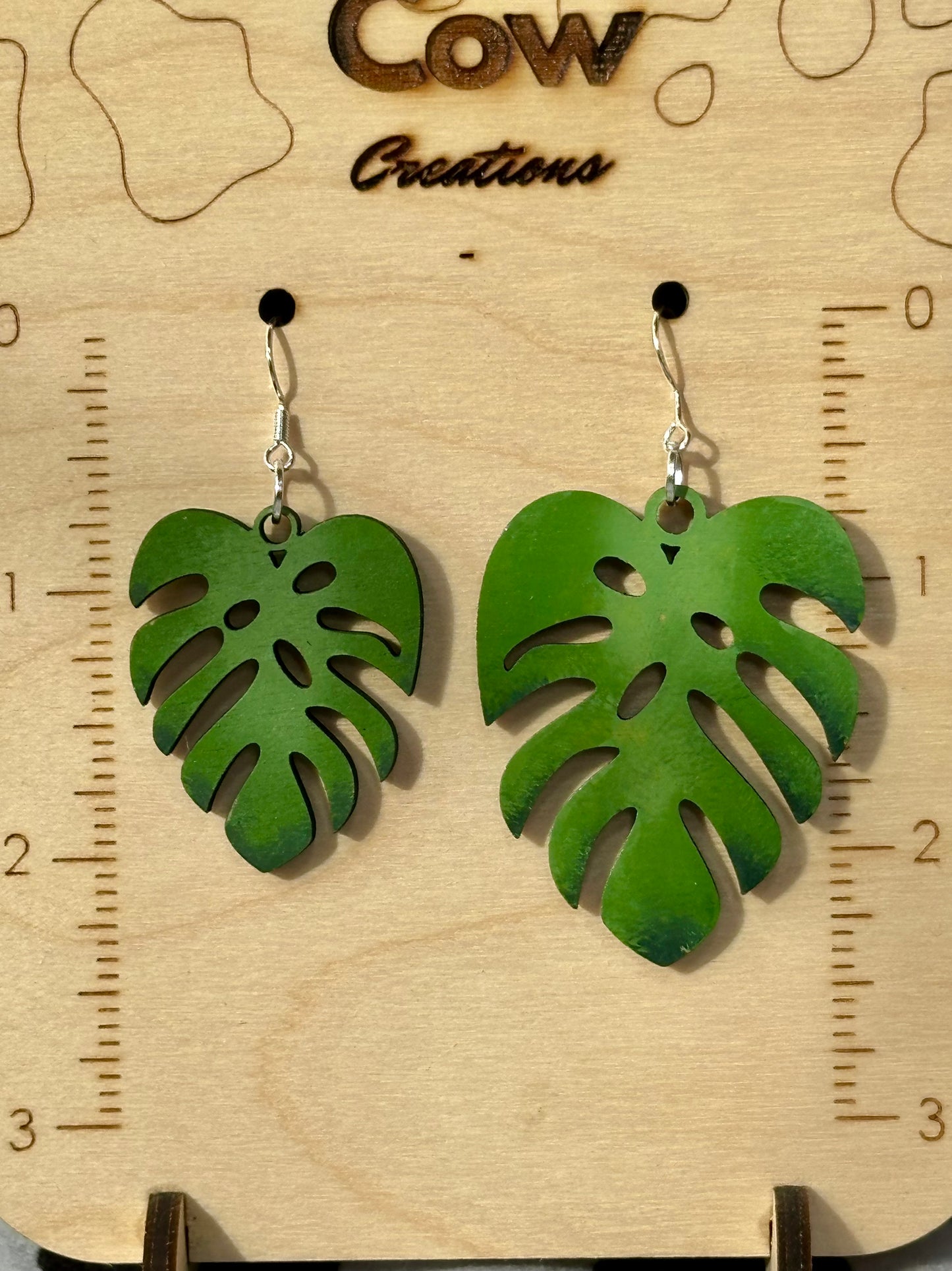 Monstera Leaf