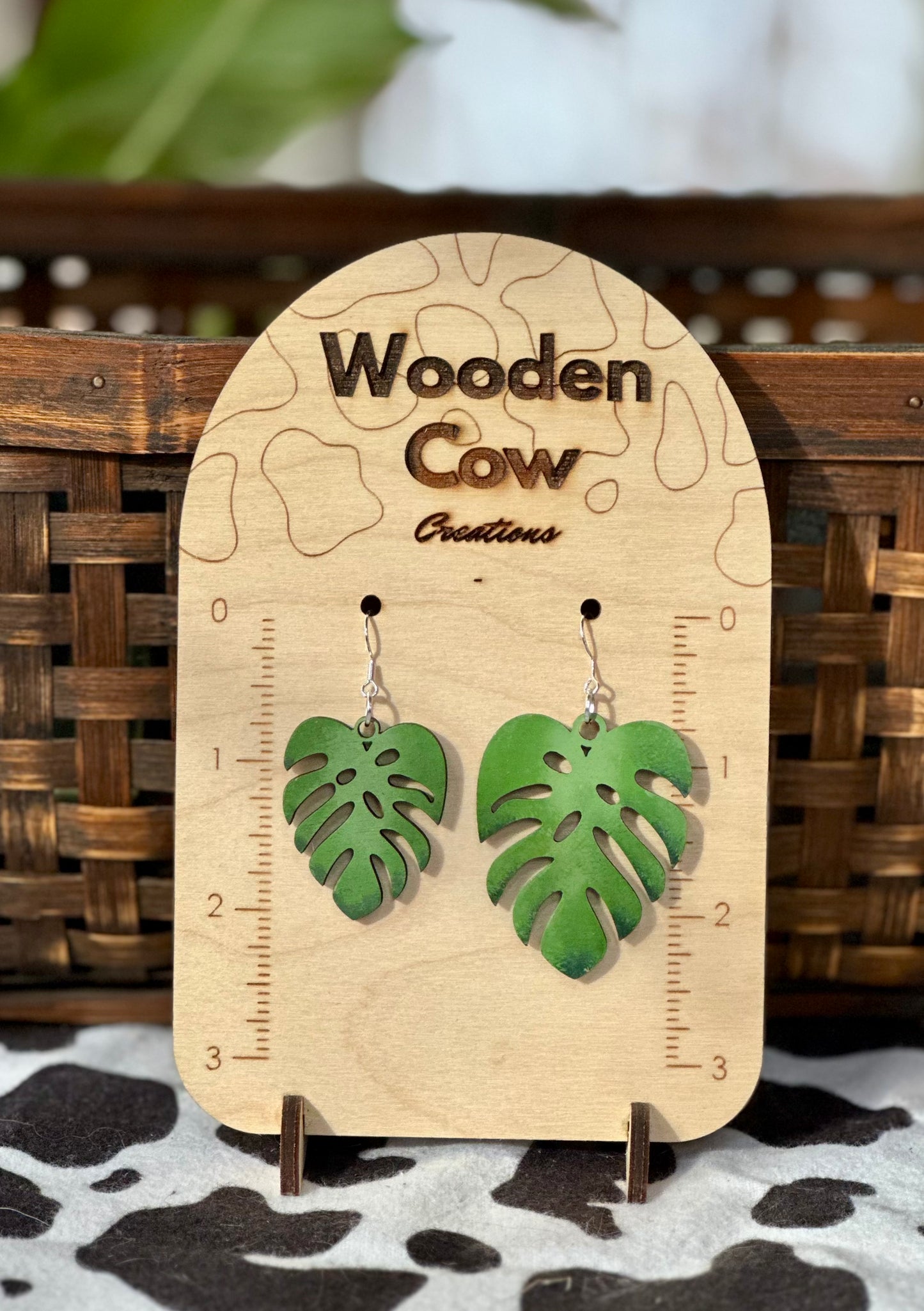 Monstera Leaf