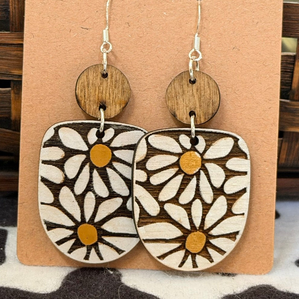 Retro Daisy with golden center